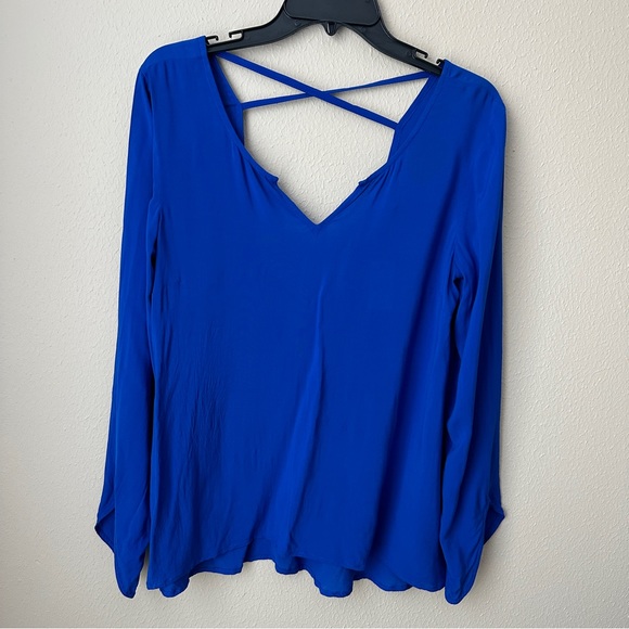 Express Blouse Size Small Womens Blue Top Long Sleeve V-Neck 100% Rayon Casual - Picture 1 of 12